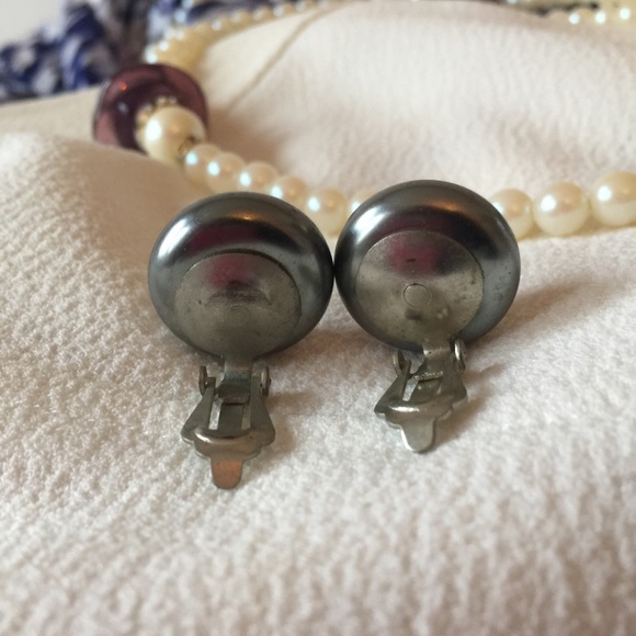 Gray Vintage Button Clip-On Earrings - Picture 2 of 4